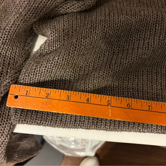 John Patrick vintage Brown Cardigan Sweater with V-neck and Tie Detail - Picture 10 of 10